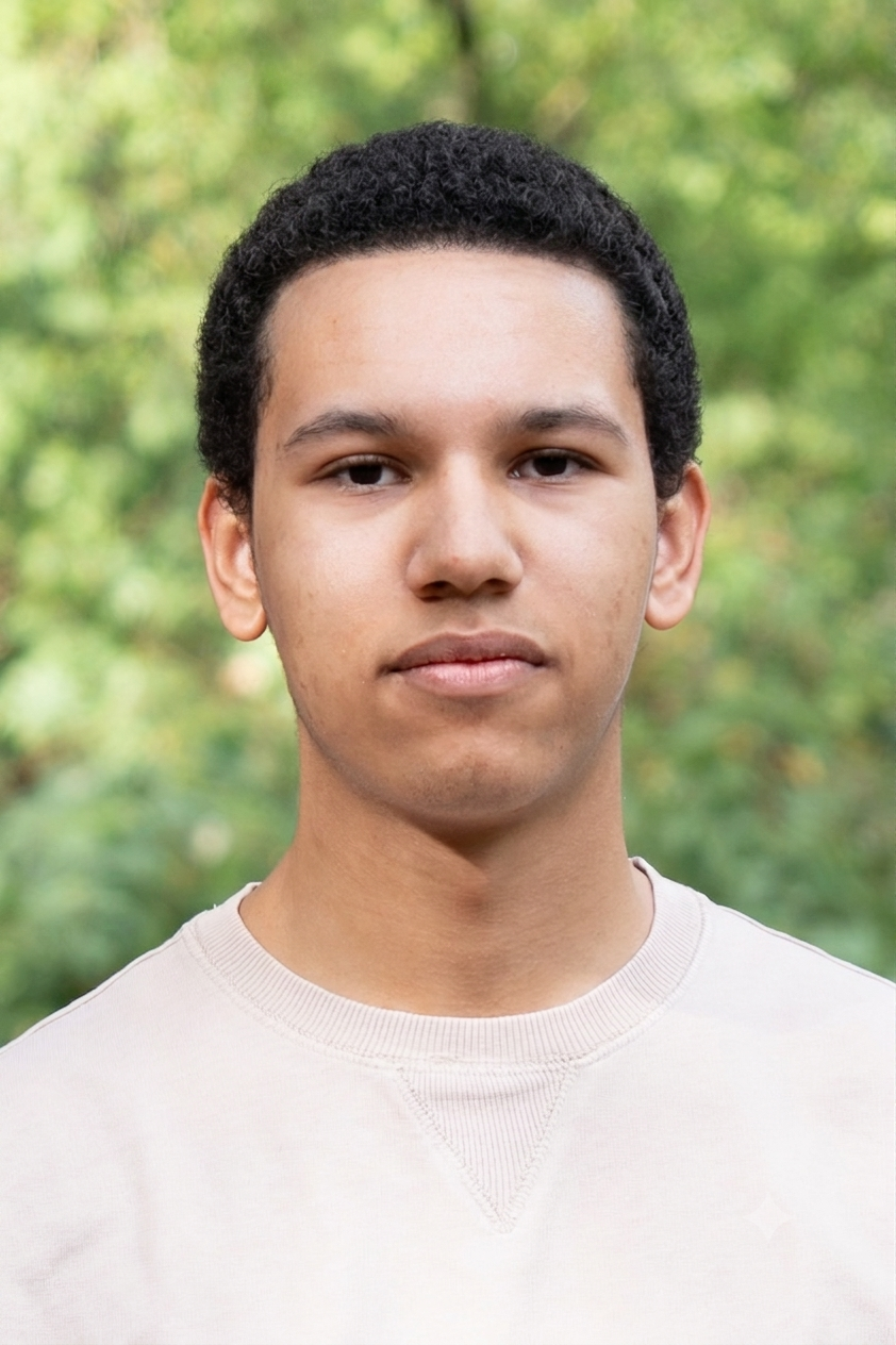 portraitfoto-ffe Auf dem Foto ist der Auszubildende Fredrik Fernholz zu sehen.